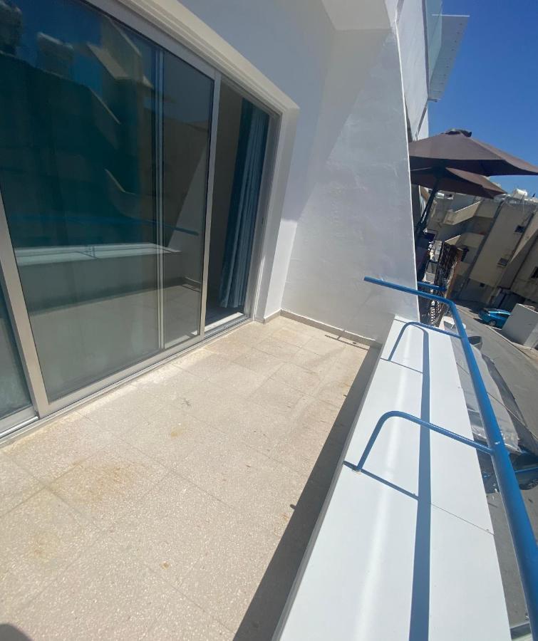 1-Bedroom Duplex 100M By The Sea Limassol Exterior photo